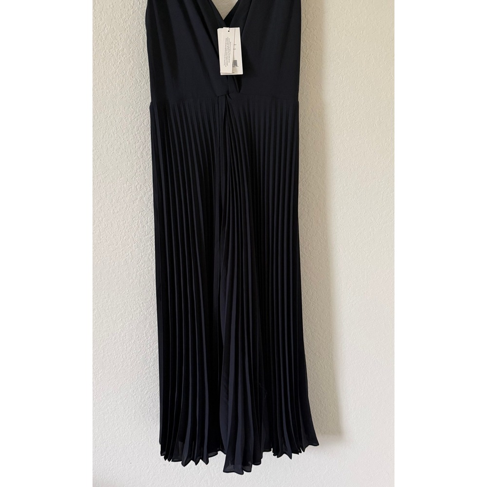 NWT Vince Twist Front Pleated Black V-Neck Midi Dress Size 8 Quiet Luxury - Picture 6 of 11